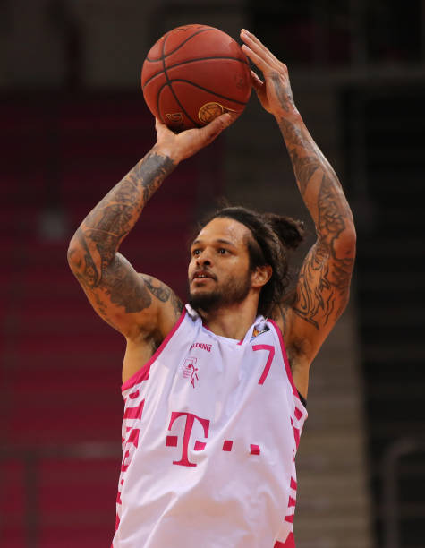 仁慕尼黑的 仁慕尼黑的