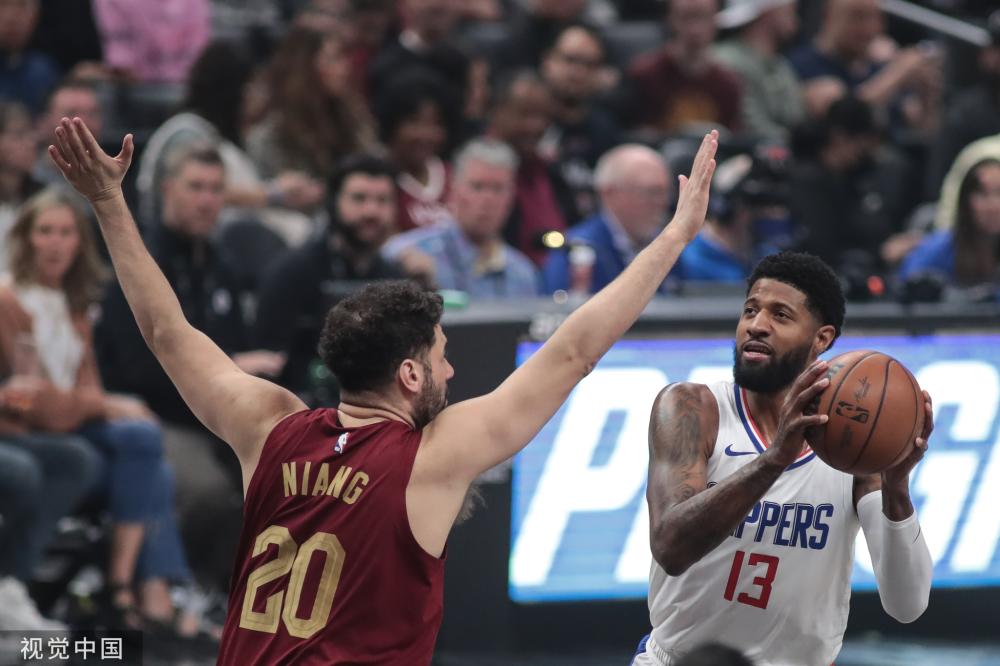 凭借对中场 凭借对中场