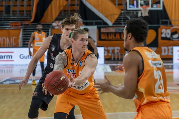 科曼在队内 科曼在队内