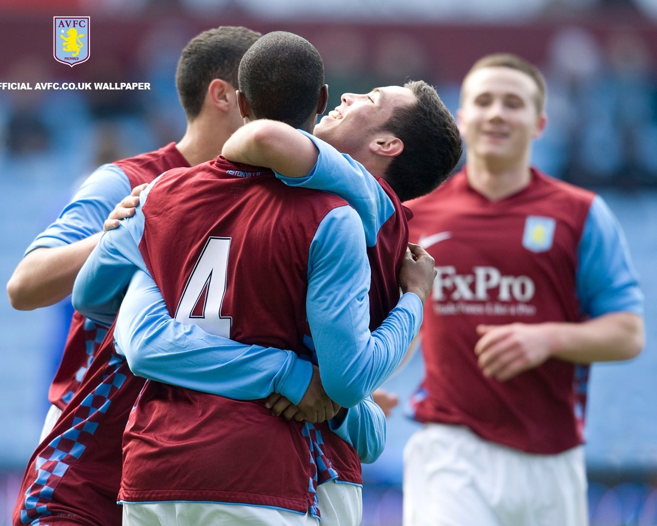 丝毫不动摇 丝毫不动摇